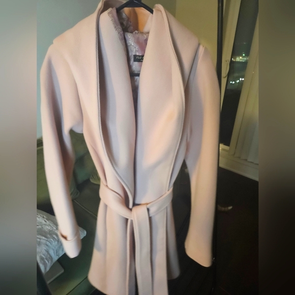 Fairly New Wool blend coat - Picture 7 of 7